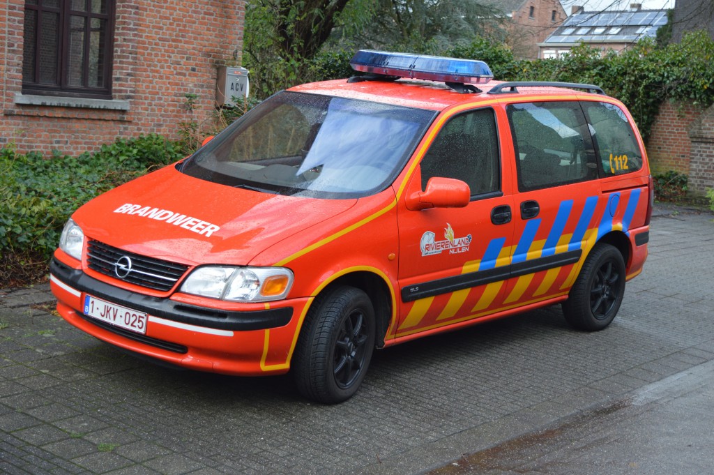Commandowagen - Opel Sintra